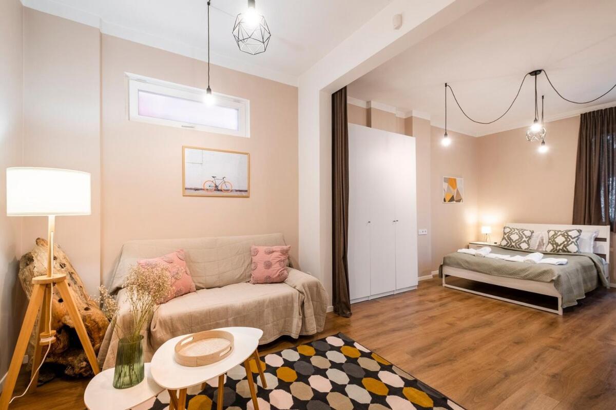 Top Centre 1 Bedroom Apt Next To Vitosha Blvd. Sofia Exteriör bild