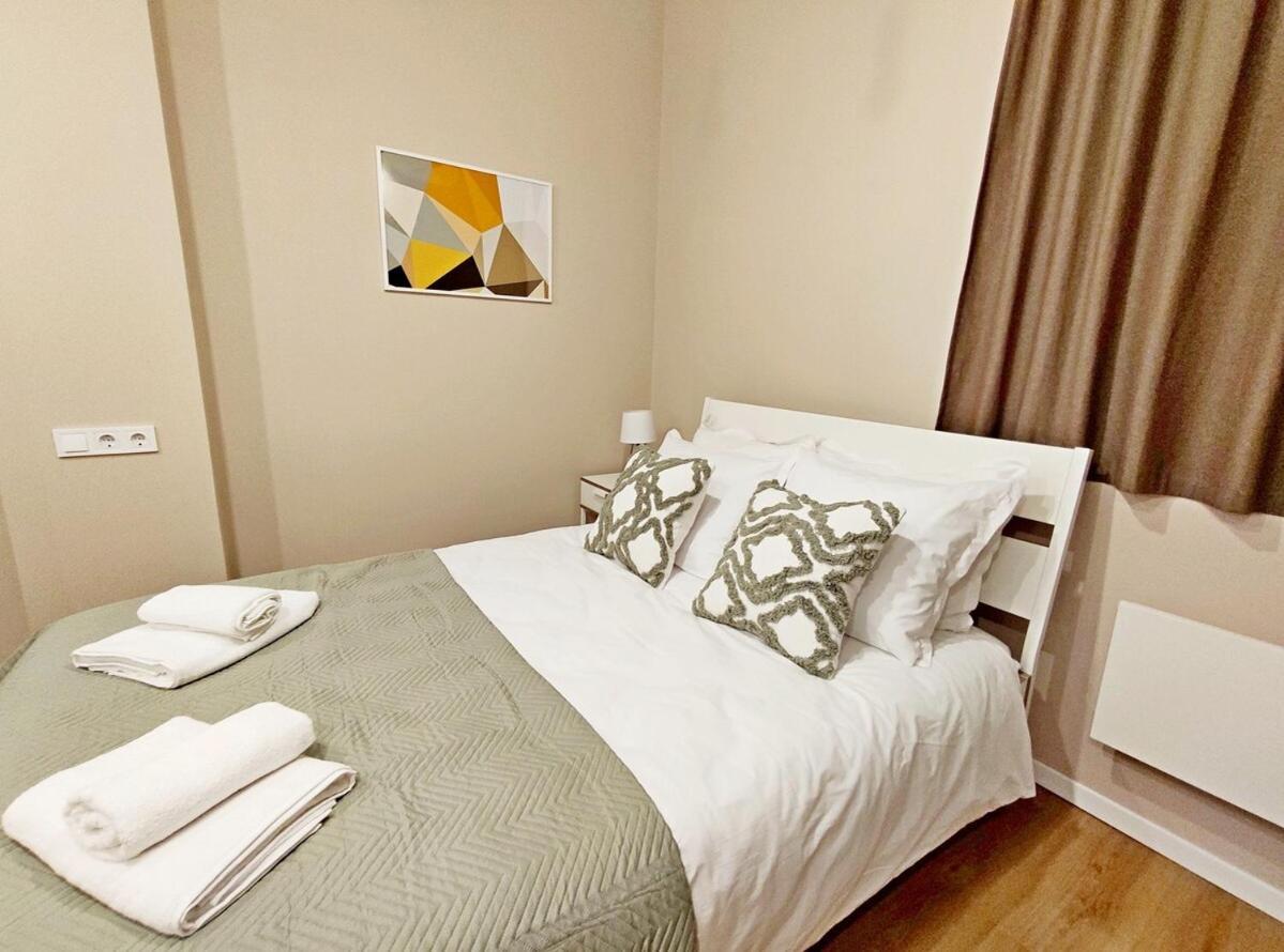 Top Centre 1 Bedroom Apt Next To Vitosha Blvd. Sofia Exteriör bild